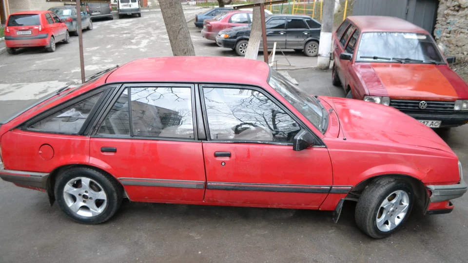 Opel Ascona 5