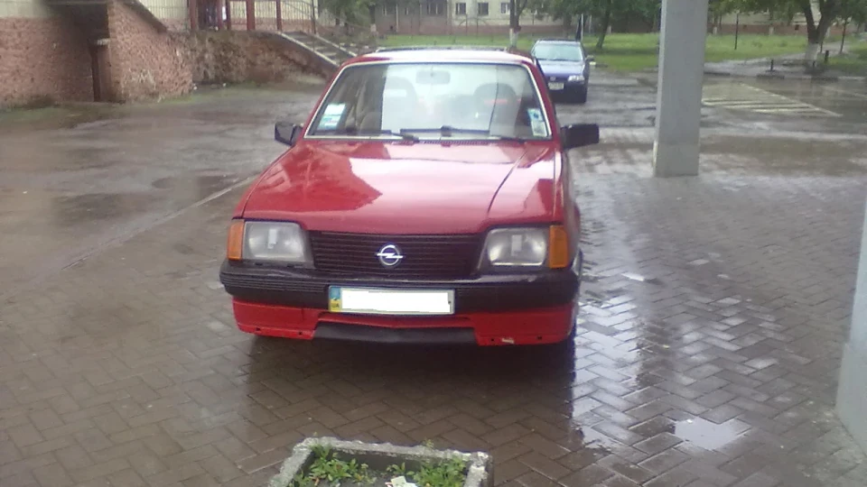 Opel Ascona 5