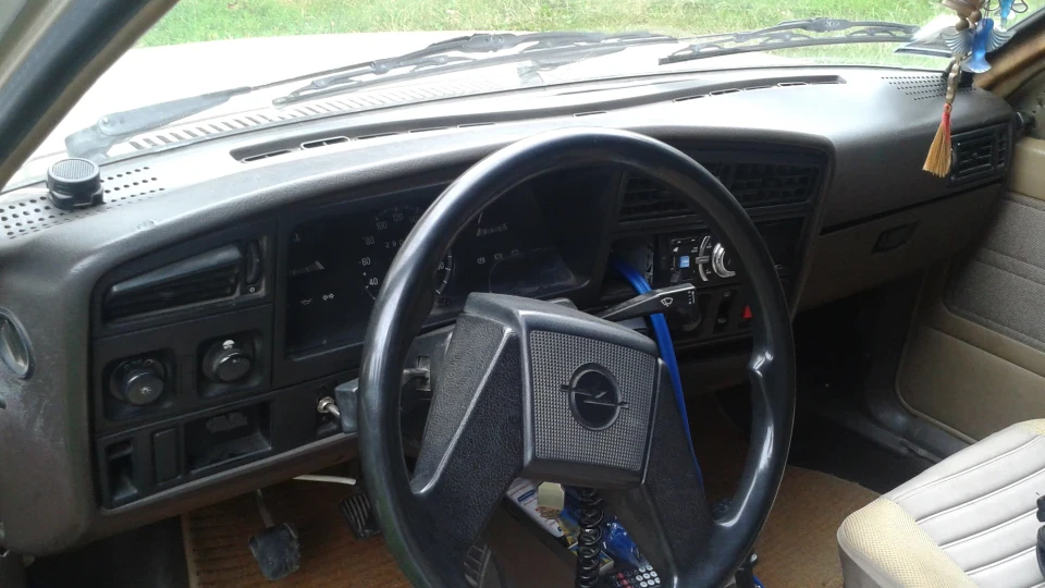 Opel Ascona 2