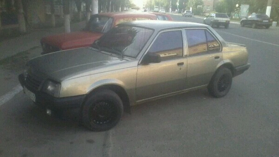 Opel Ascona 2