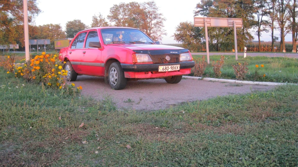 Opel Ascona 2