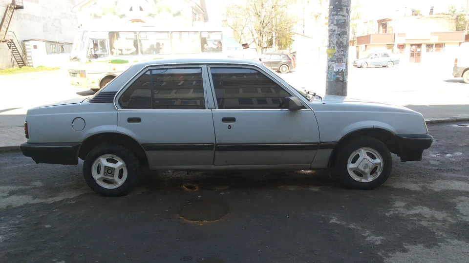 Opel Ascona 2