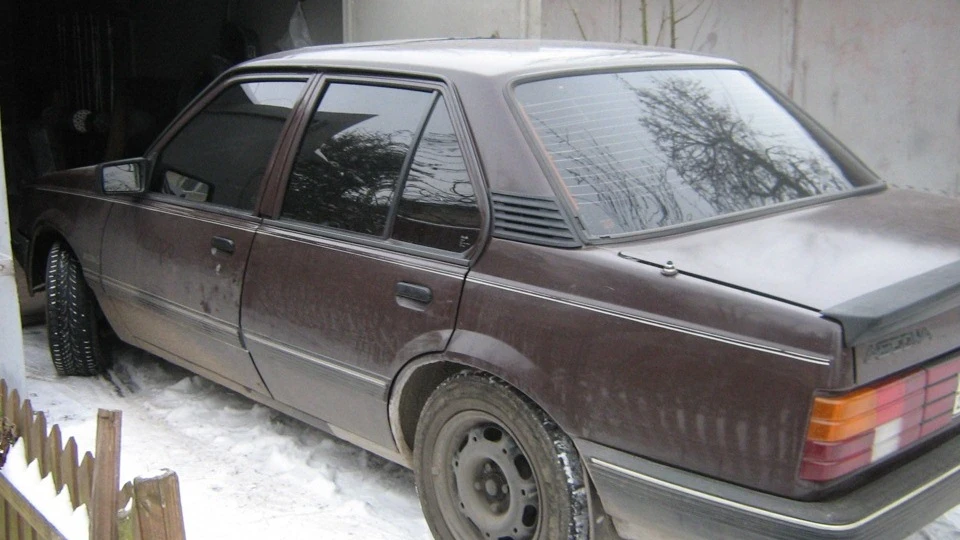 Opel Ascona 5