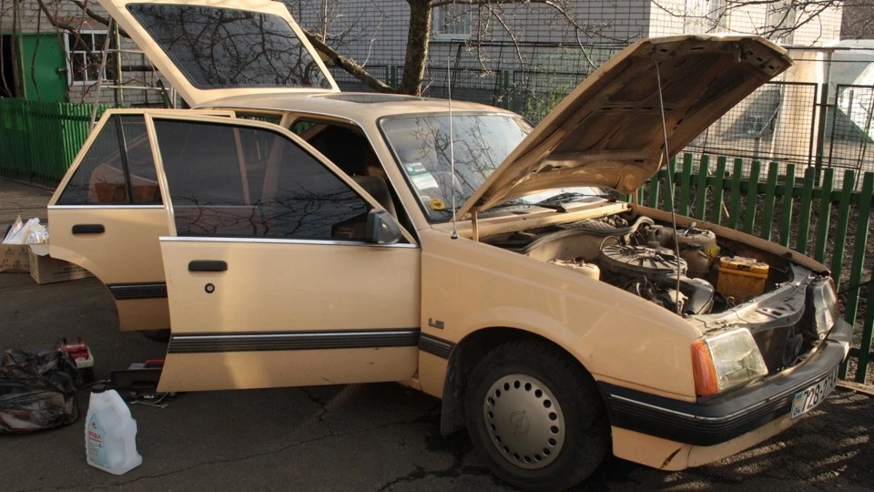 Opel Ascona 2