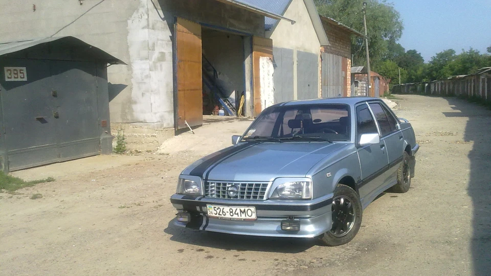 Opel Ascona 2