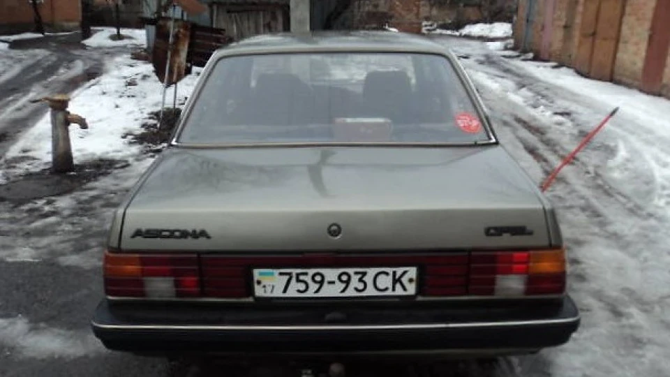 Opel Ascona 2