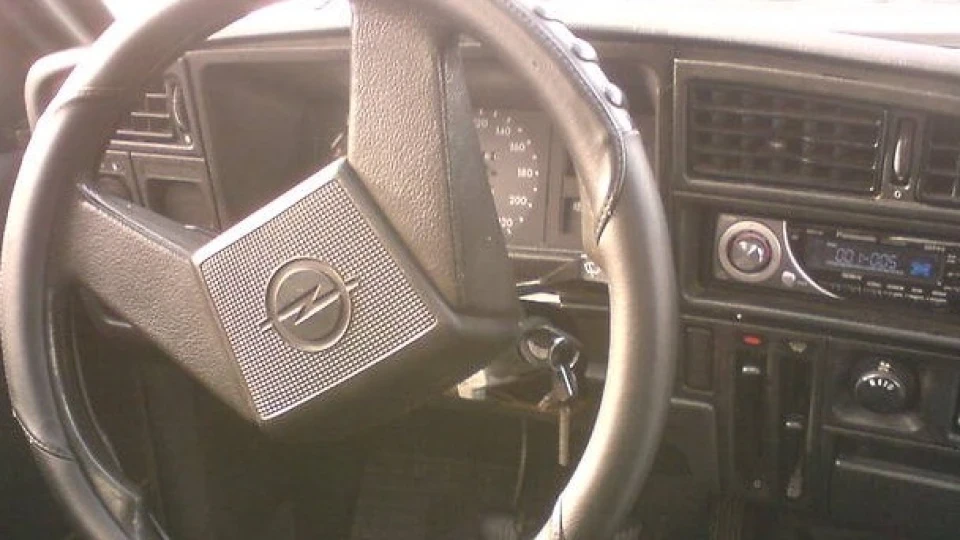 Opel Ascona 5