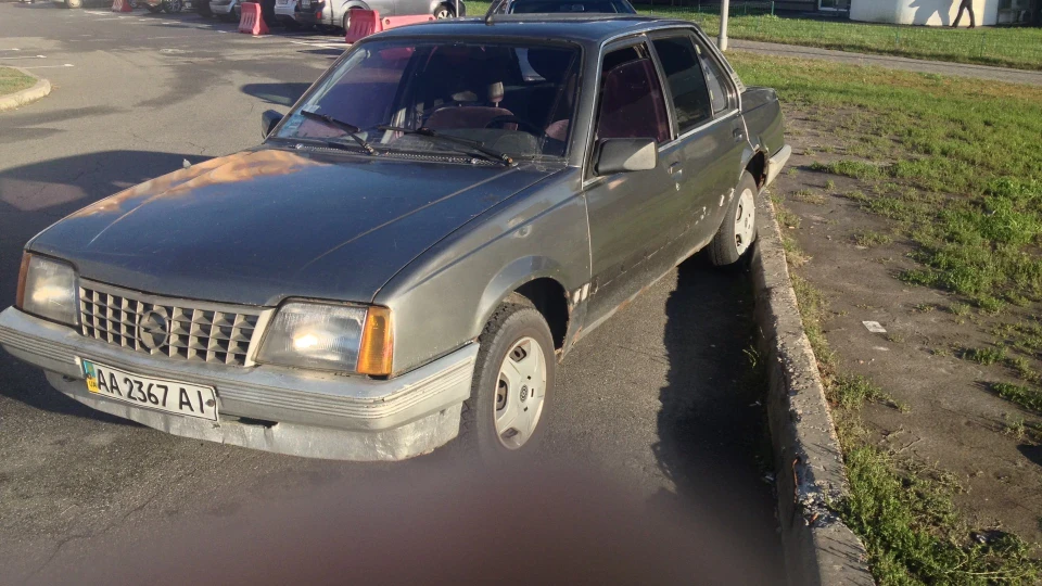Opel Ascona 2