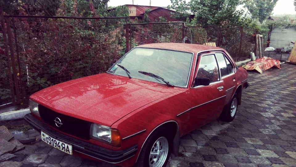 Opel Ascona 2