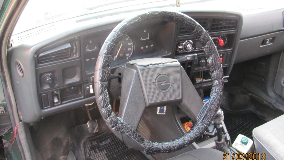 Opel Ascona 4