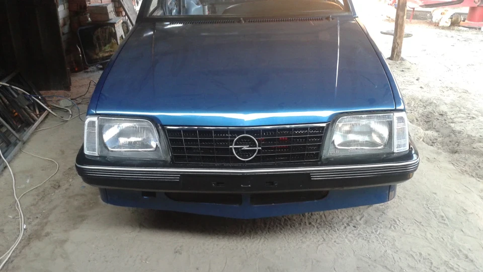 Opel Ascona 4