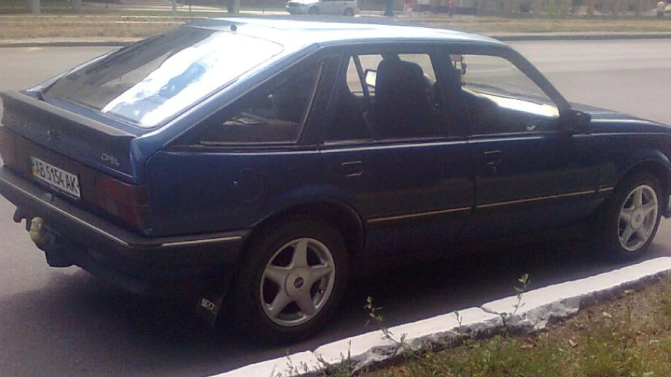 Opel Ascona (10) після ремонту 3