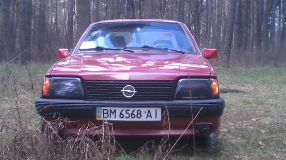 Opel Ascona 1,3s 3