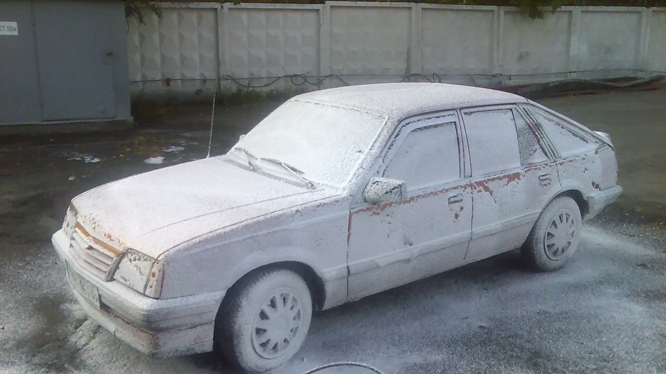 Opel Ascona 1.6 Годинник 2