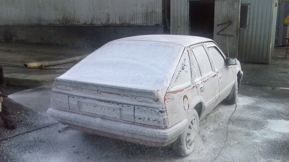 Opel Ascona 1.6 Годинник 3