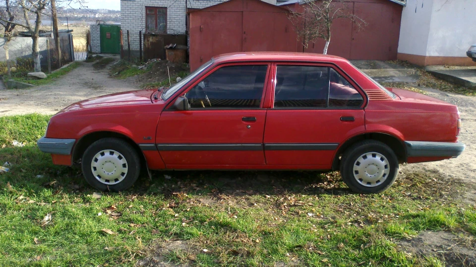Opel Ascona 1.6 2
