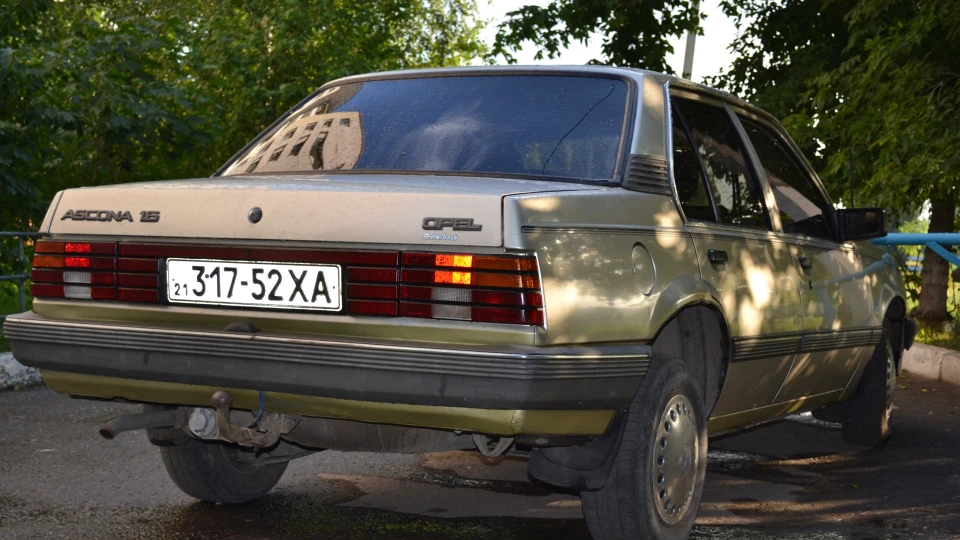Opel Ascona 16N 5
