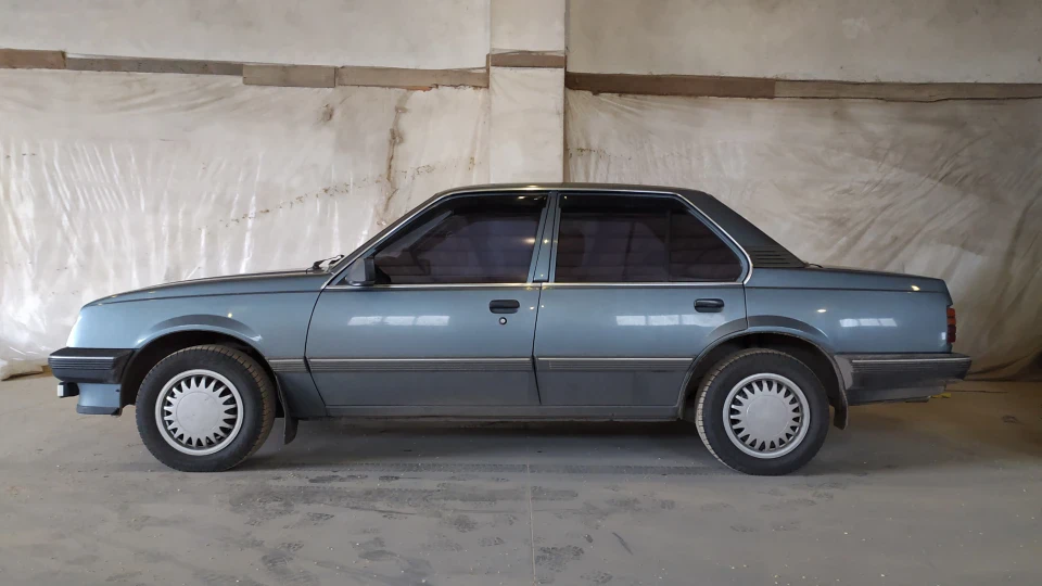 Opel Ascona 1.6SH TouringБалтик Блек 3