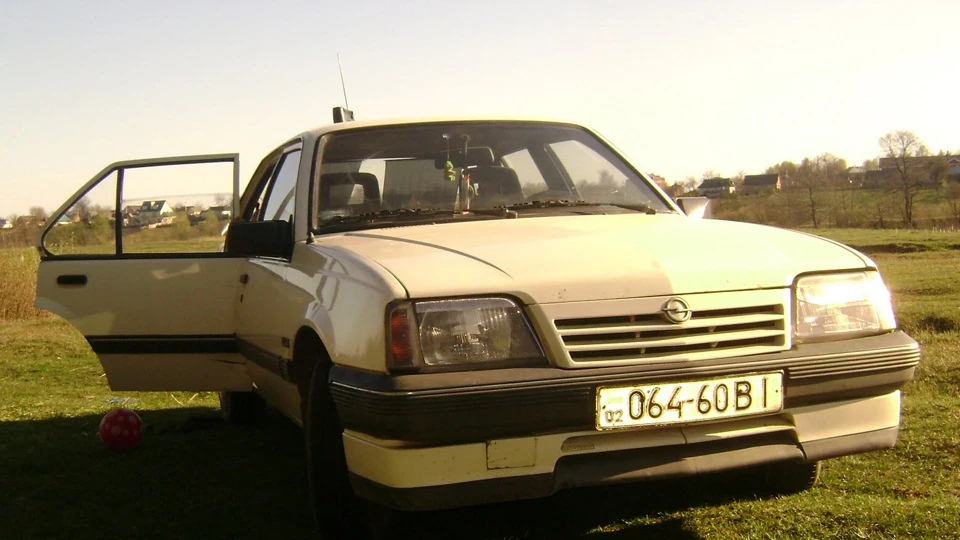 Opel Ascona 16SN 2
