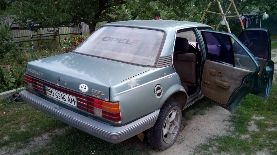 Opel Ascona 1.8 i