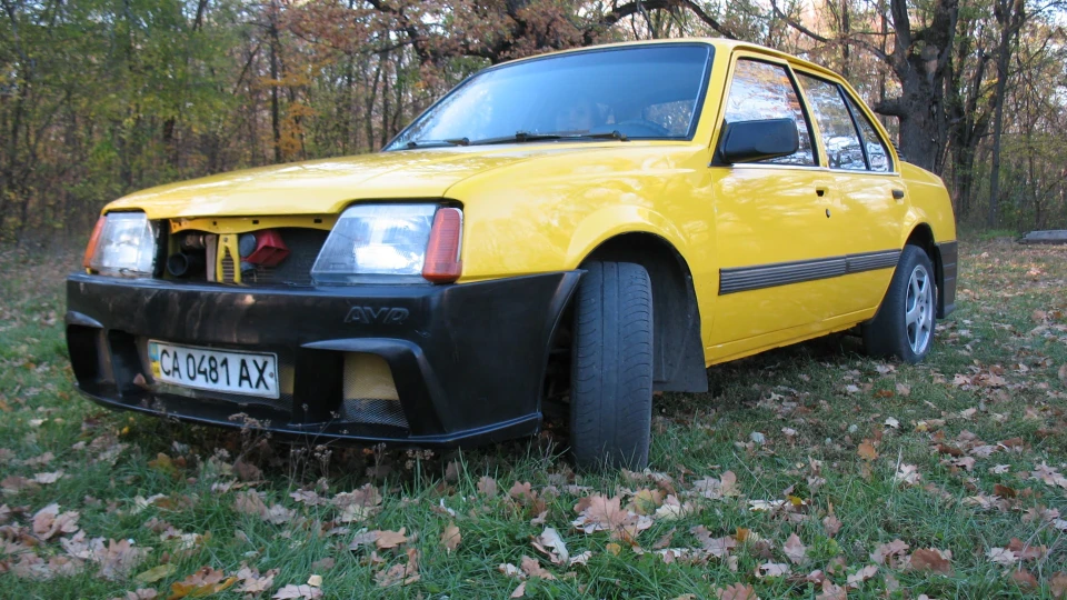 Opel Ascona 1.8