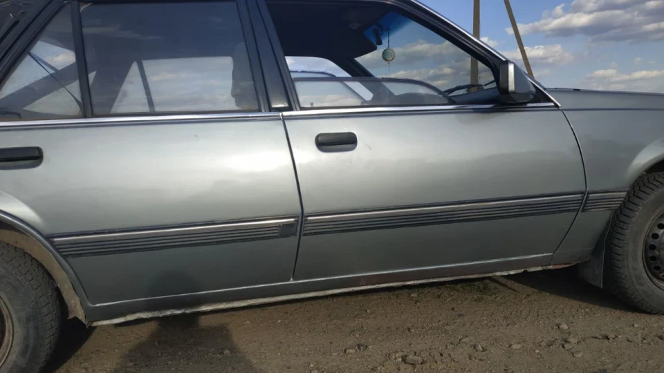 Opel Ascona 1.8.майже Е 5