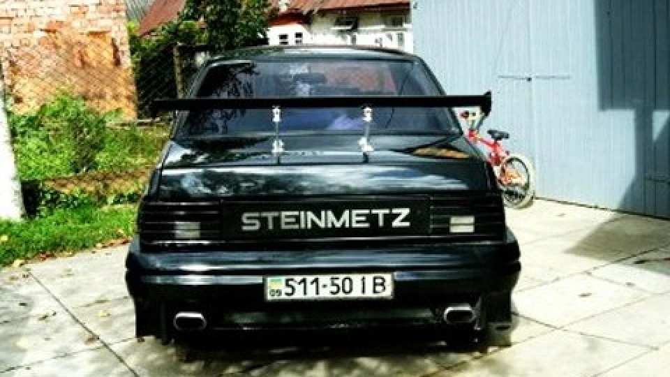 Opel Ascona 2,0 S 5