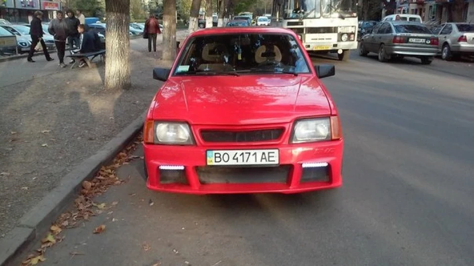 Opel Ascona 2,0 2