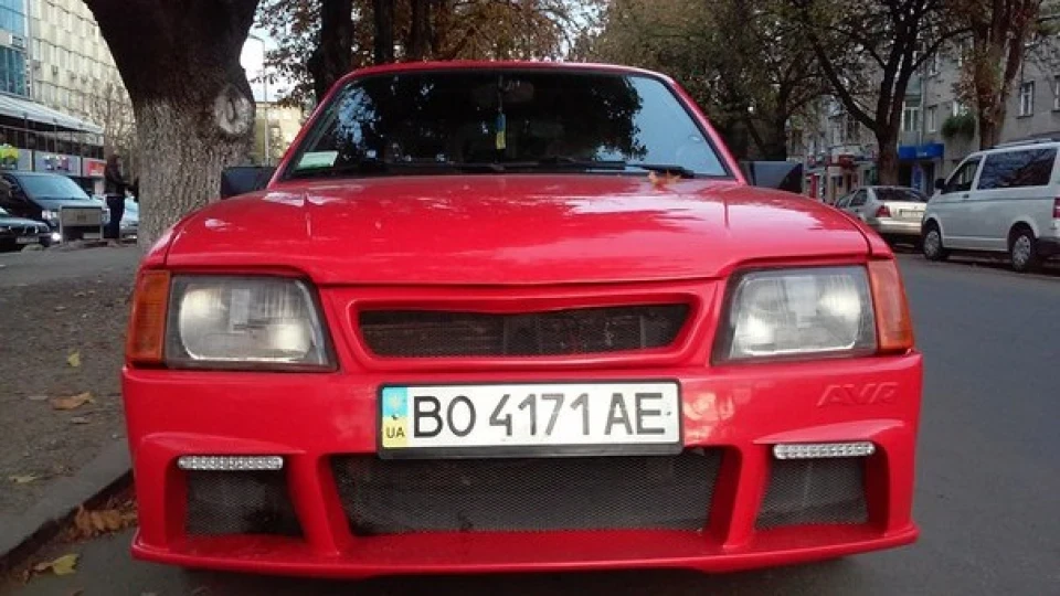 Opel Ascona 2,0 4