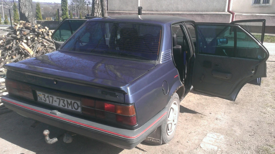 Opel Ascona 2.0i GT версія! 2