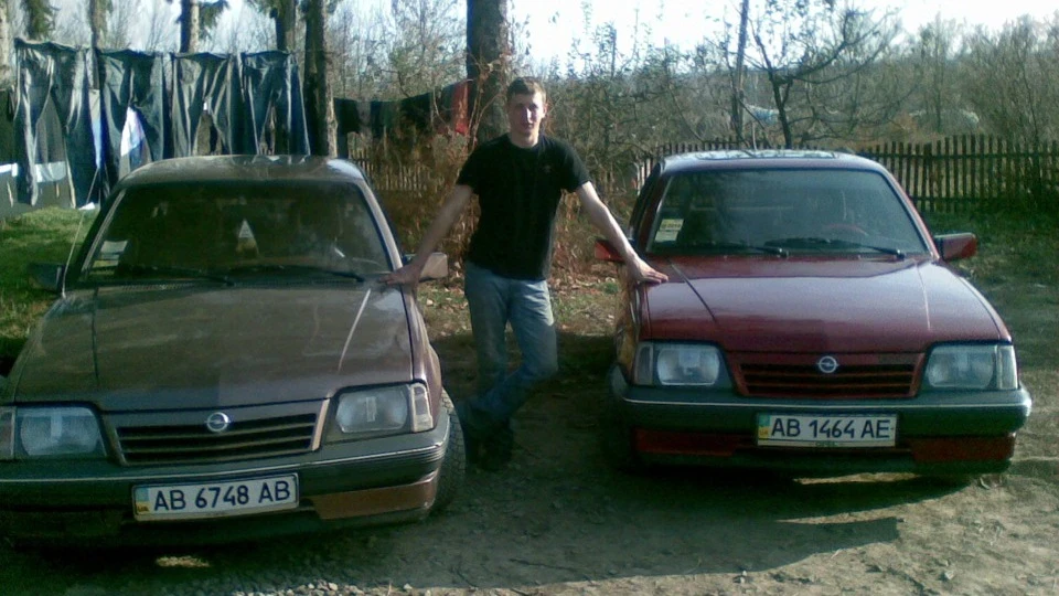 Opel Ascona (3) представника адідас 4