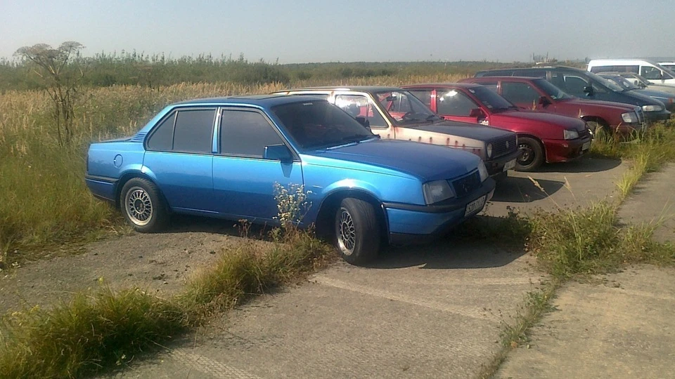 Opel Ascona Arden Blue Лис Микита 2