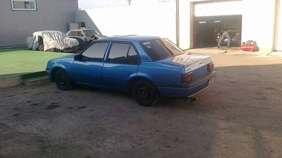 Opel Ascona Arden Blue Лис Микита 5