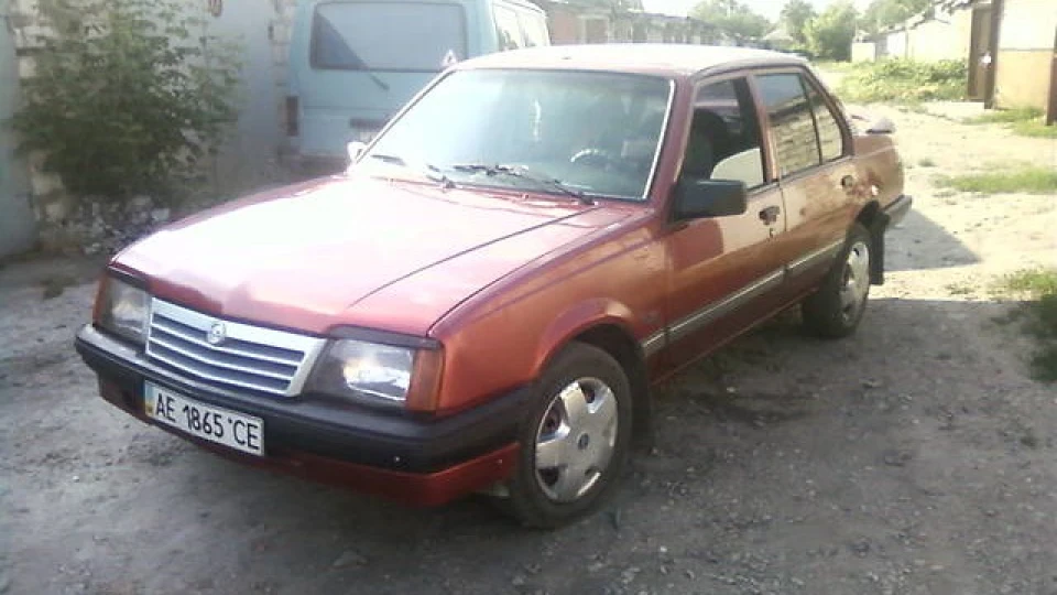 Opel Ascona асичка 3