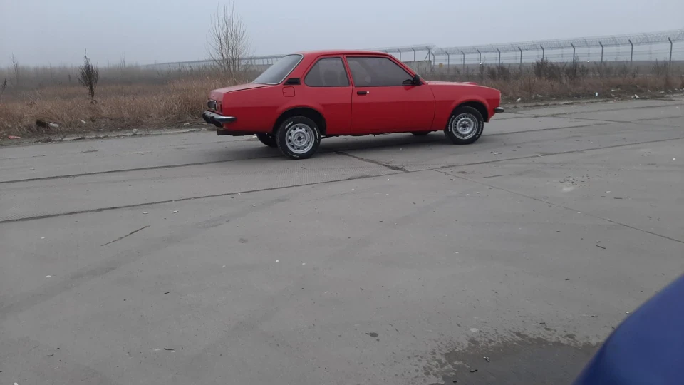 Opel Ascona Аська 2.0Е 4