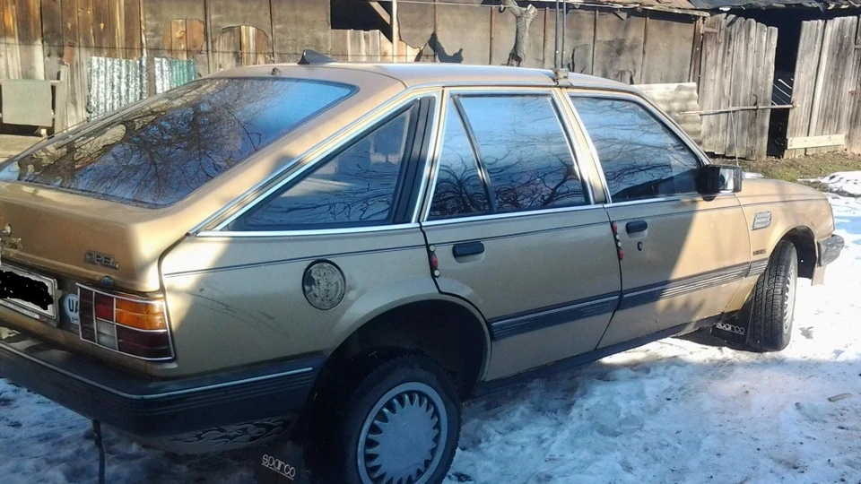 Opel Ascona Аскона 1.6 бензин, АКПП