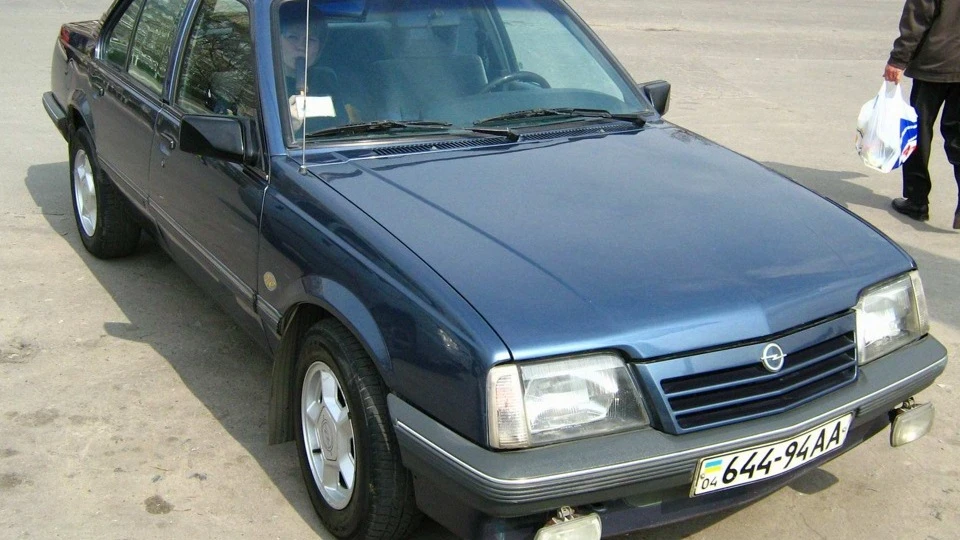 Opel Ascona Асконіо 5