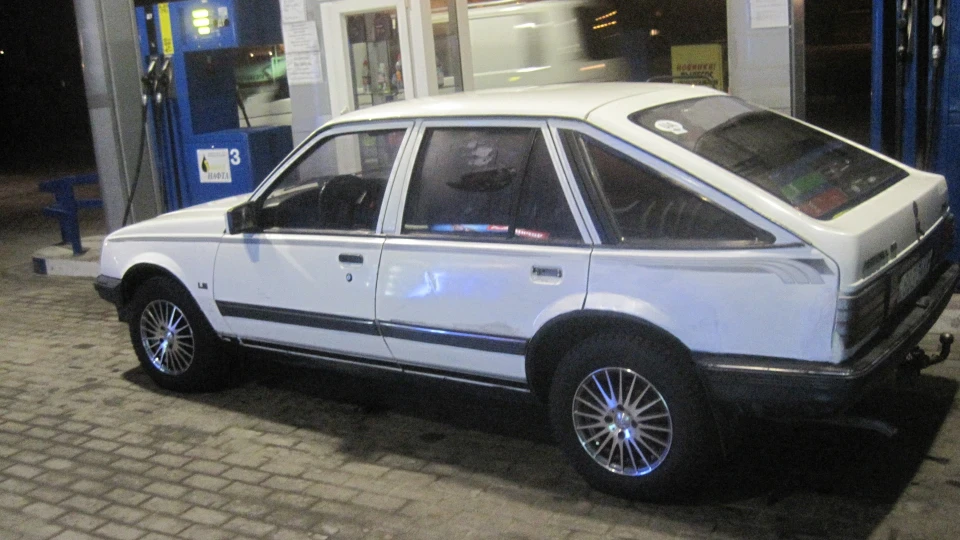 Opel Ascona білий АсКонь 2