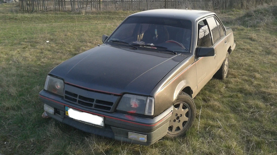 Opel Ascona "БТР"GT/sport 1.6s 90л.с 4