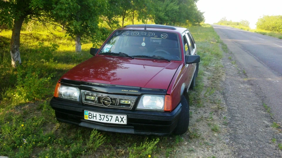 Opel Ascona C18NE 2