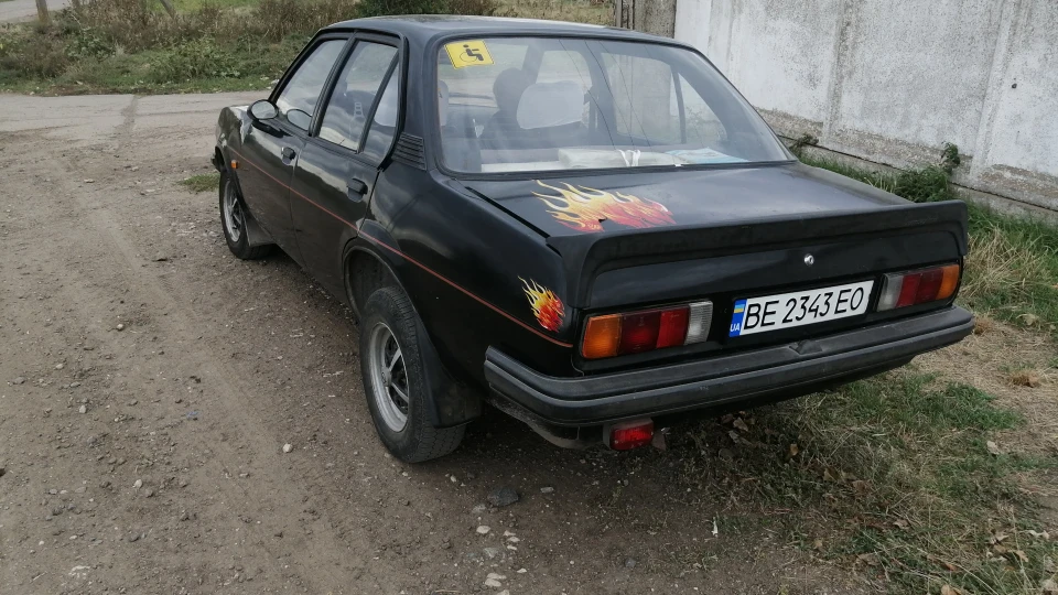 Opel Ascona Чорний капітан 2