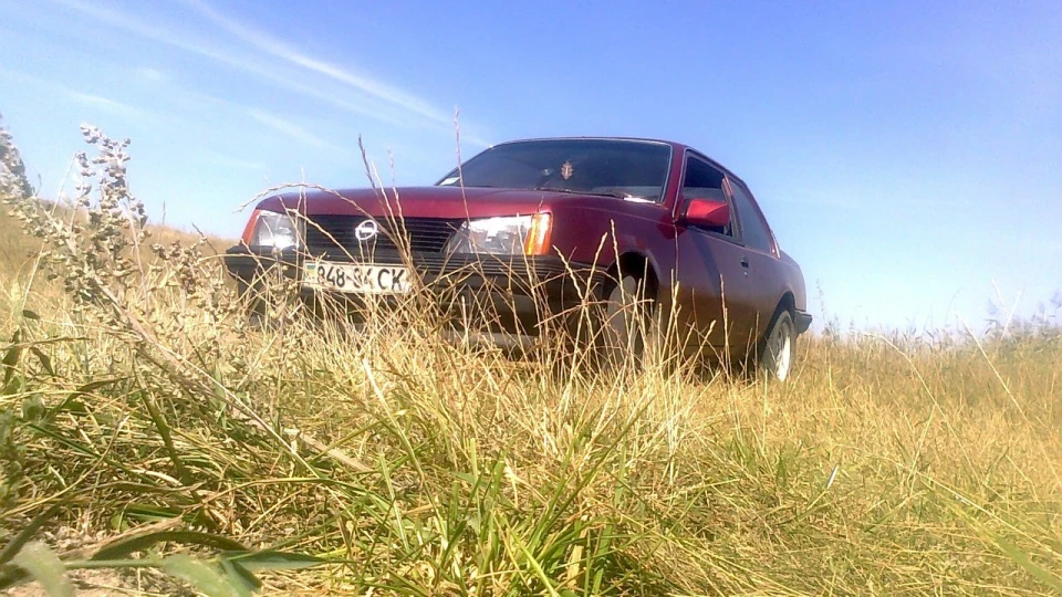 Opel Ascona Coupe Повернення 5