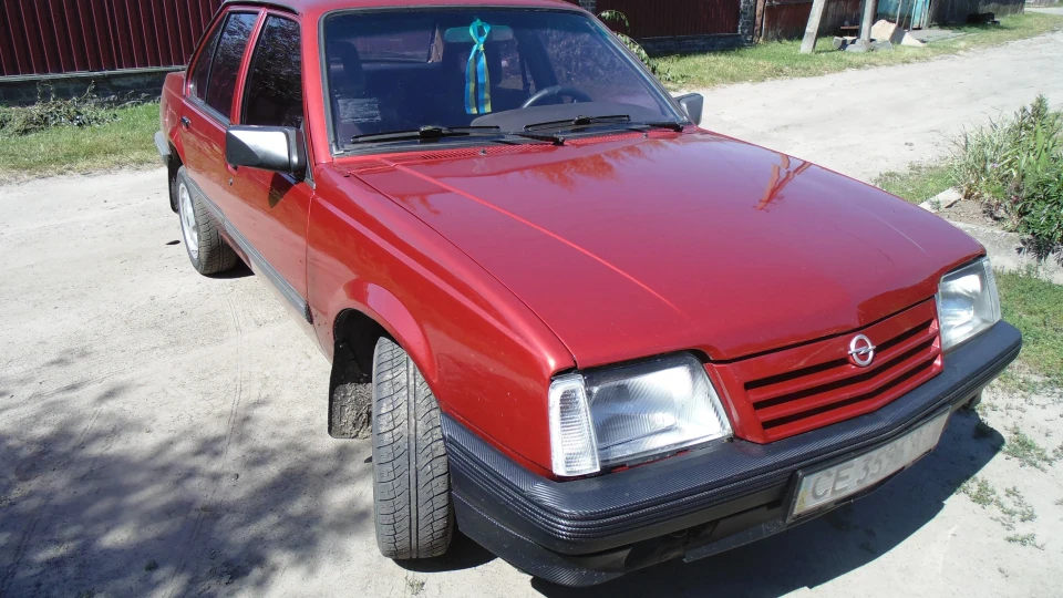 Opel Ascona e16nz