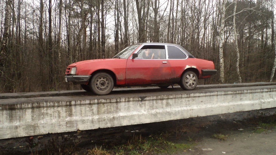 Opel Ascona fells side