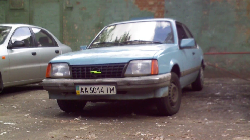 Opel Ascona Ластівка 3