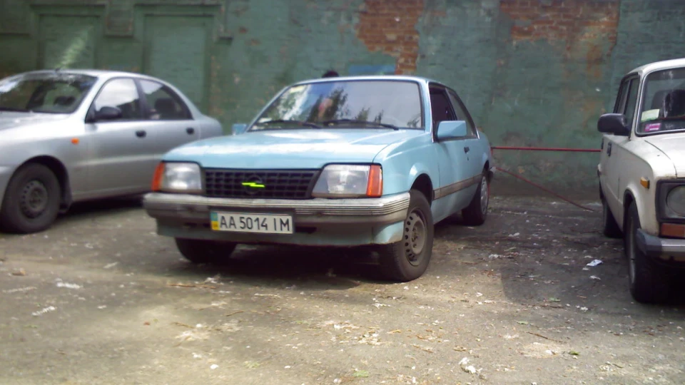Opel Ascona Ластівка 4