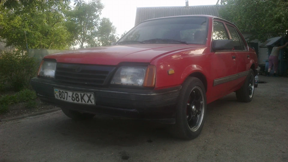 Opel Ascona ЛАСТІВКА 4