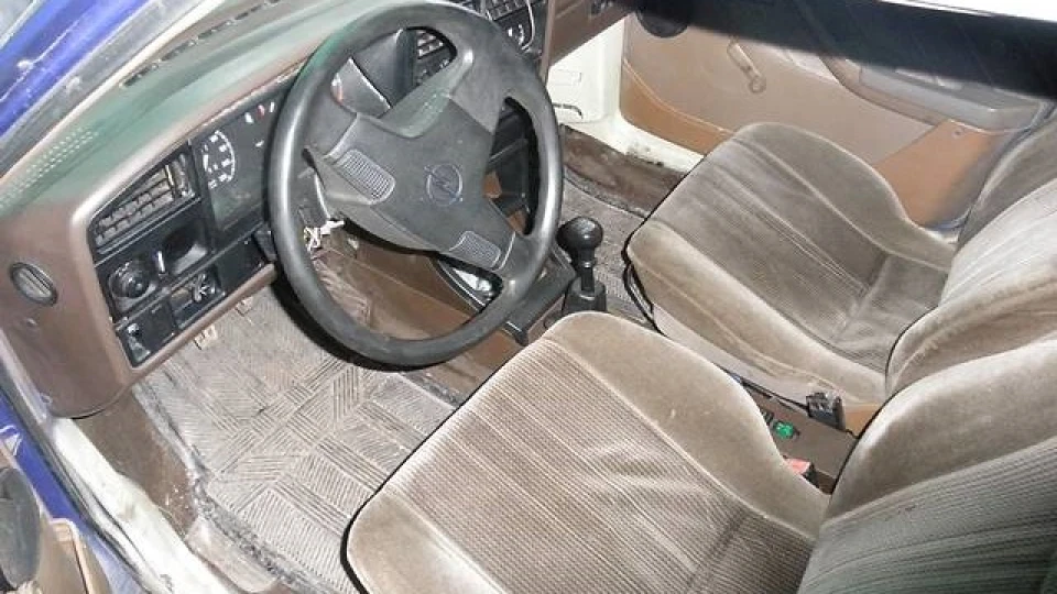 Opel Ascona LS 3