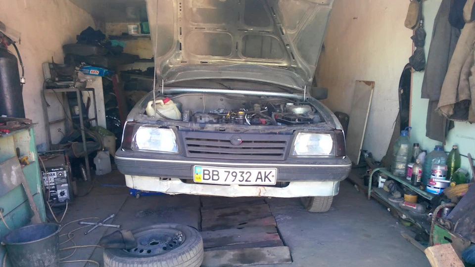 Opel Ascona luxus 1.6Sh 3