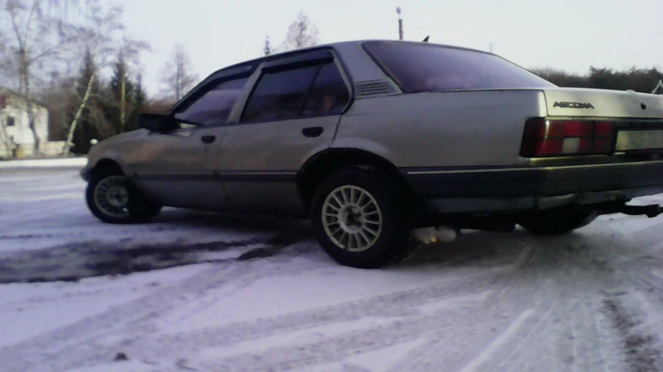 Opel Ascona малиХа 5
